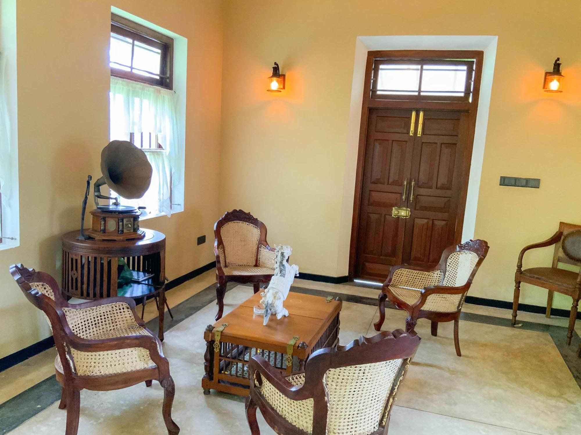 Headman House Antique Villa - A Seaside Royal Stay Ahangama Zewnętrze zdjęcie