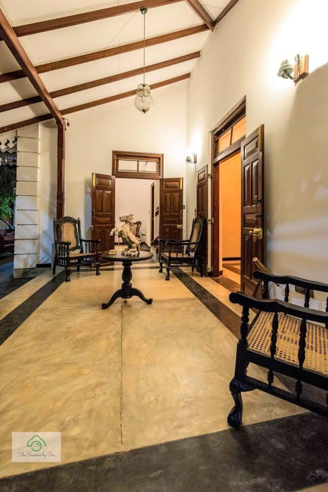 Headman House Antique Villa - A Seaside Royal Stay Ahangama Zewnętrze zdjęcie