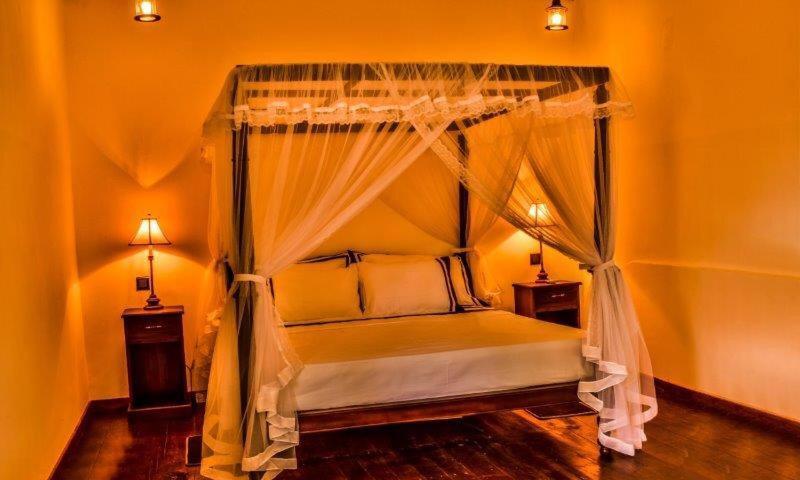 Headman House Antique Villa - A Seaside Royal Stay Ahangama Zewnętrze zdjęcie