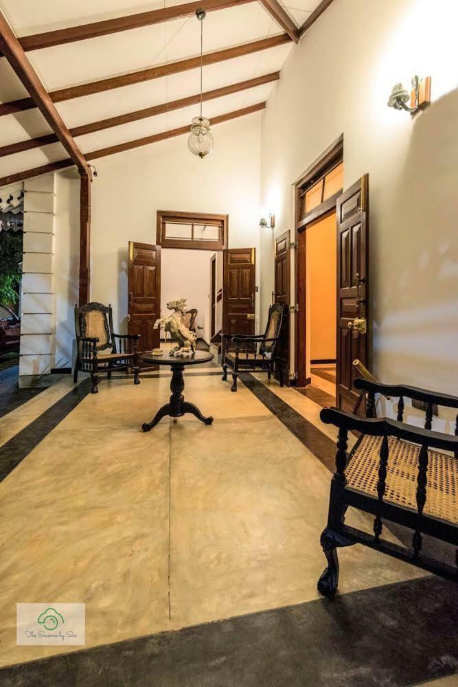 Headman House Antique Villa - A Seaside Royal Stay Ahangama Zewnętrze zdjęcie
